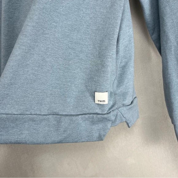 Vuori Women's Halo
Essential Cropped Hoodie Light Blue Size XS - Picture 8 of 10